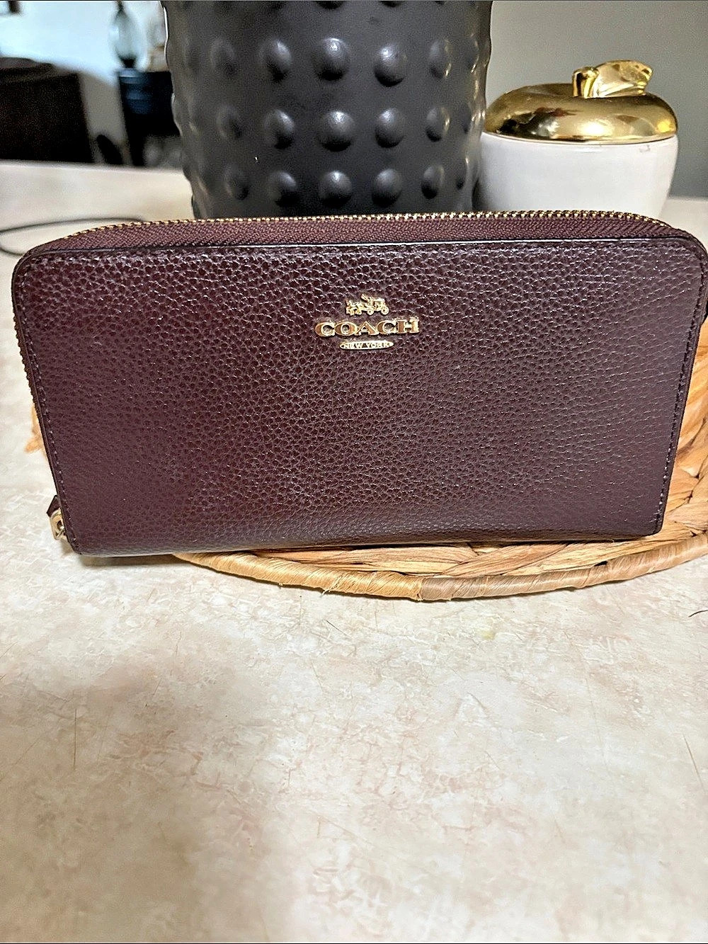 Coach Accordion Zip Wallet in Crossgrain Leather Brown